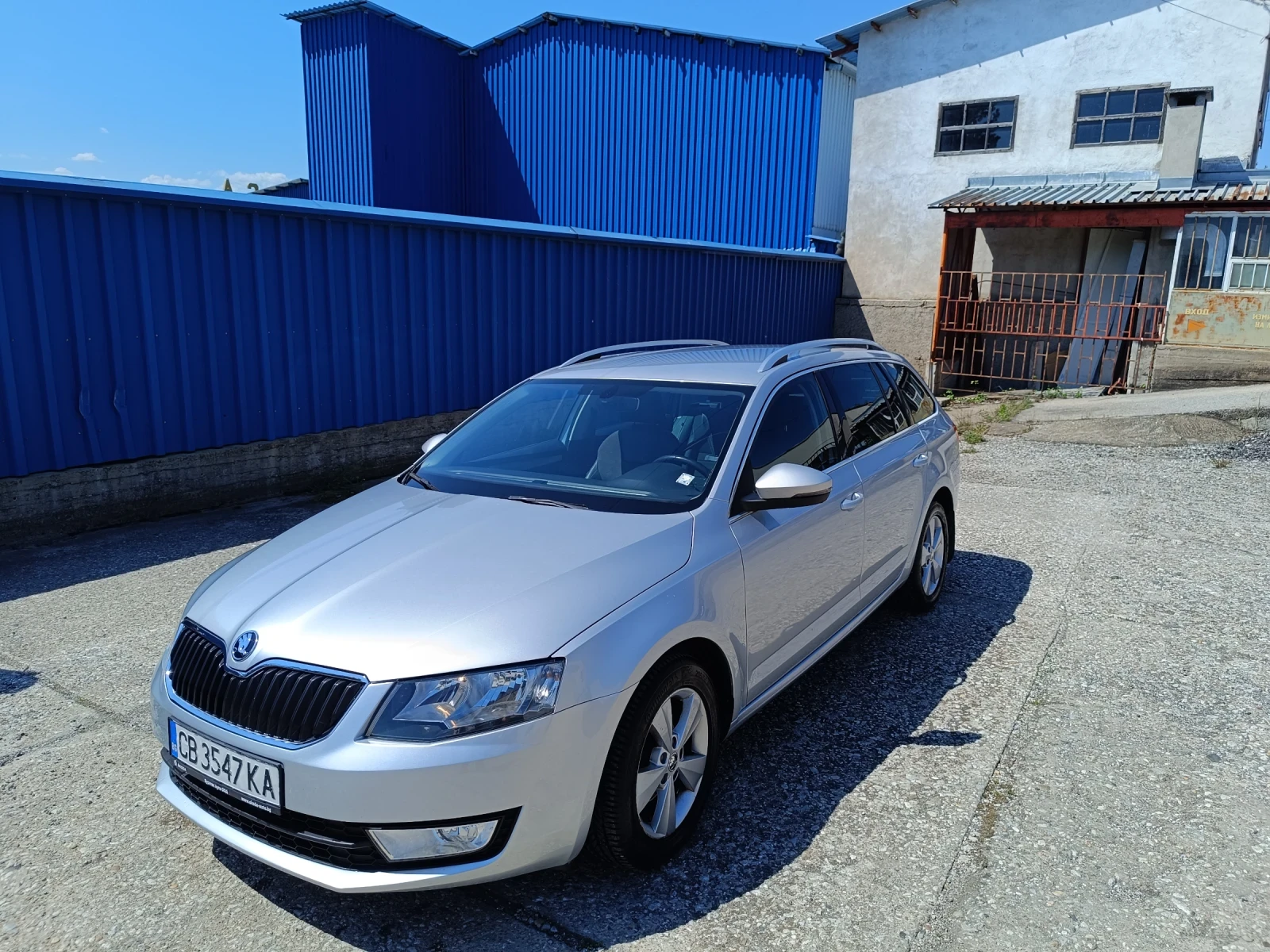 Skoda Octavia Комби стайл, снимка 3 - Автомобили и джипове - 54439398