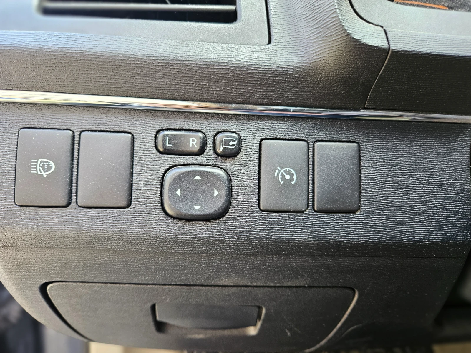 Toyota Avensis 2.2 D-4D 150 к.с., снимка 14 - Автомобили и джипове - 54485463