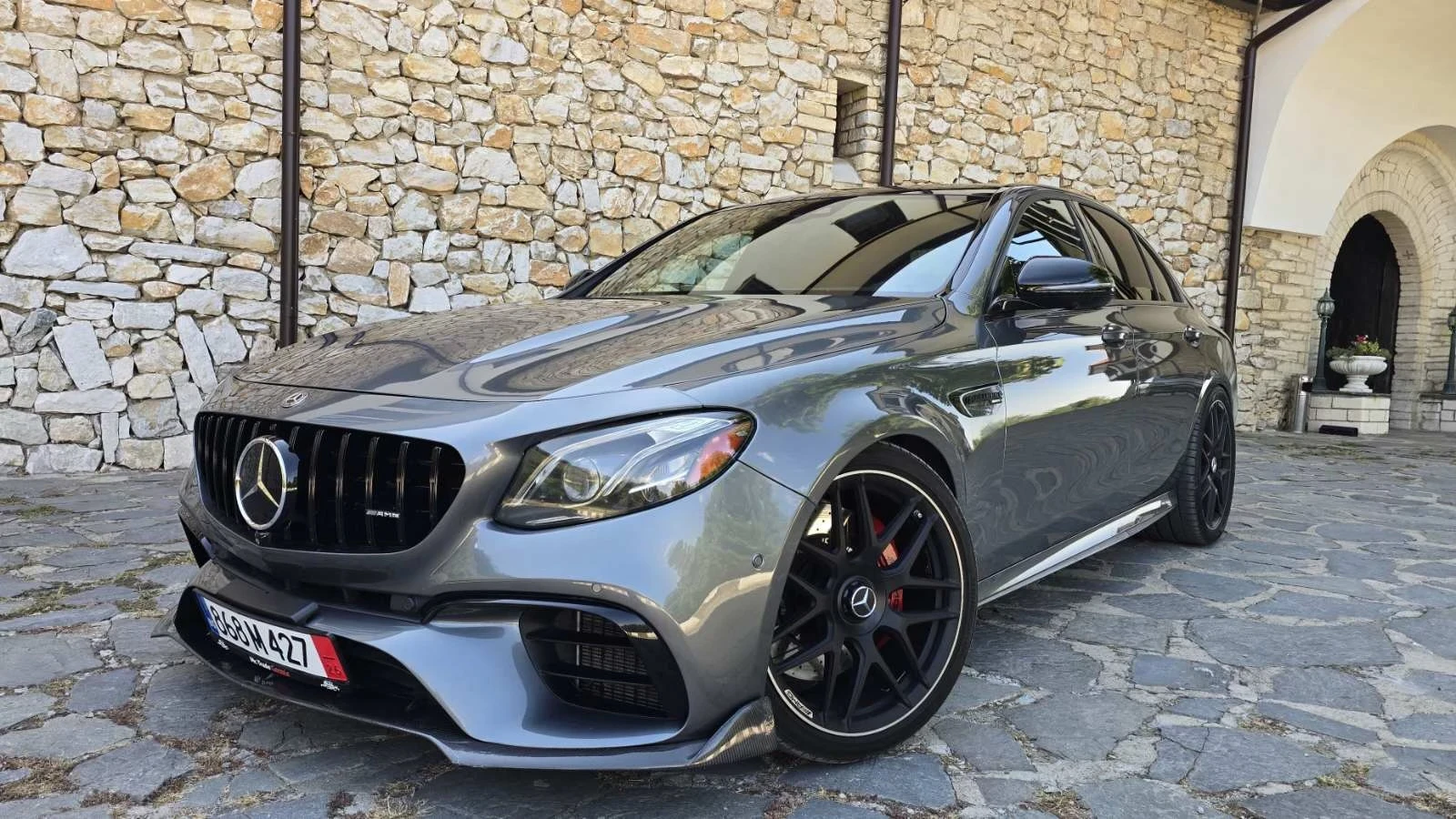 Mercedes-Benz E 63 AMG S, снимка 2 - Автомобили и джипове - 55768350