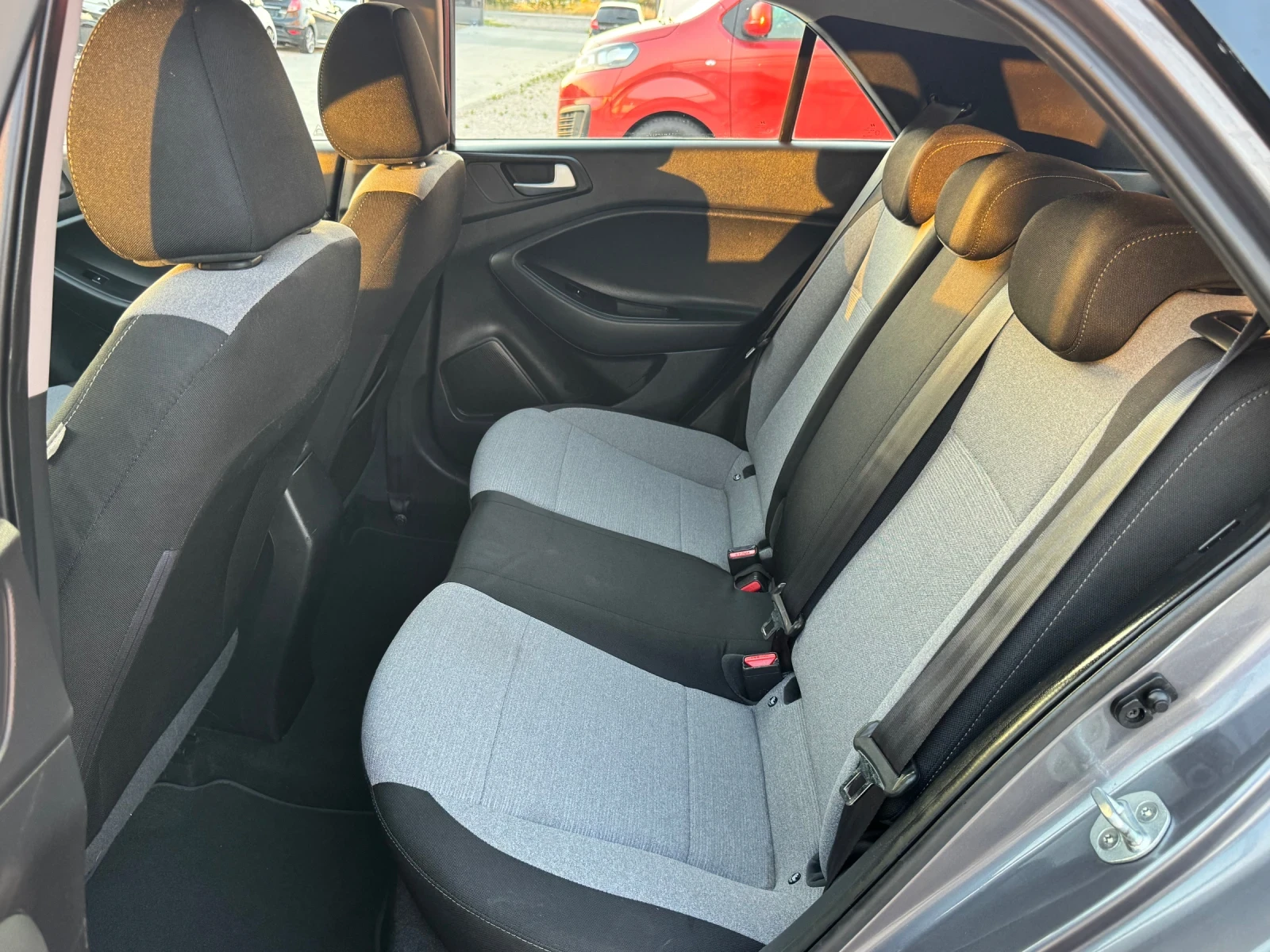 Hyundai I20 1.25i LED EURO-6, снимка 15 - Автомобили и джипове - 55072944