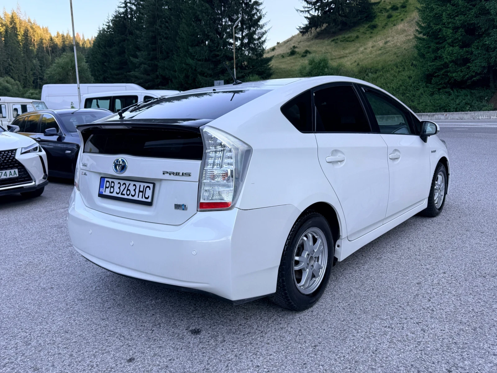 Toyota Prius СОЛАР* HEAD-UP* ГАЗ* AndroidAuto/CarPlay* РЕГИСТРИ, снимка 4 - Автомобили и джипове - 55502977