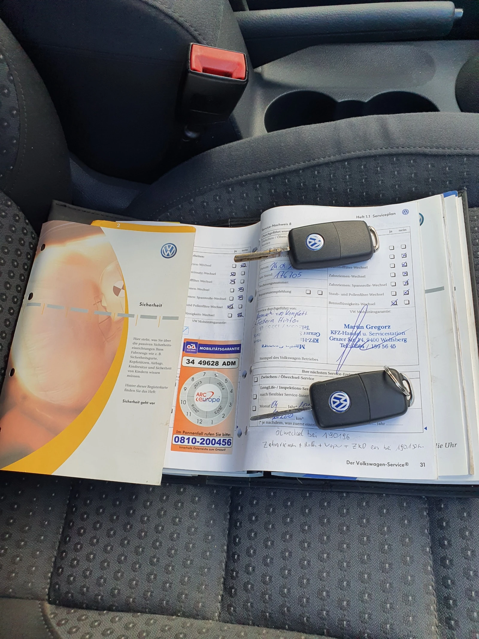 VW Touran 1.9-TDI , снимка 17 - Автомобили и джипове - 55621367