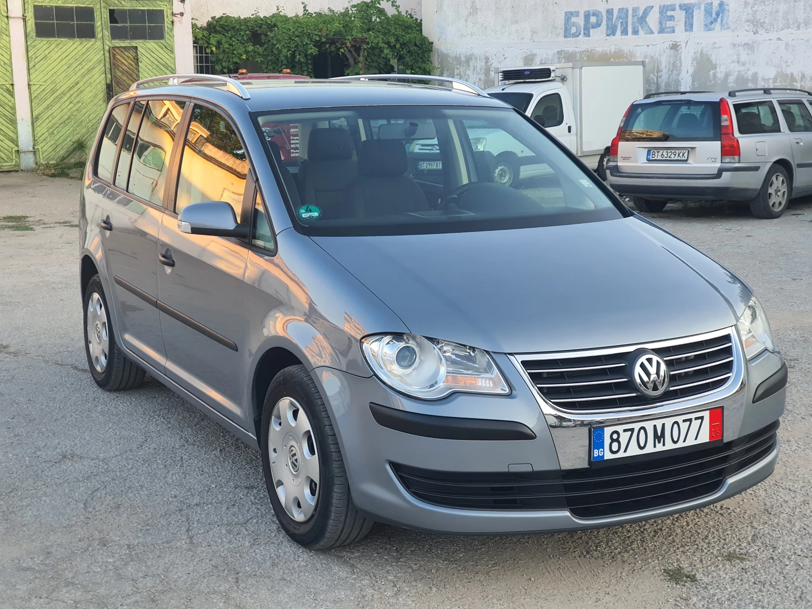 VW Touran 1.9-TDI , снимка 2 - Автомобили и джипове - 55621367