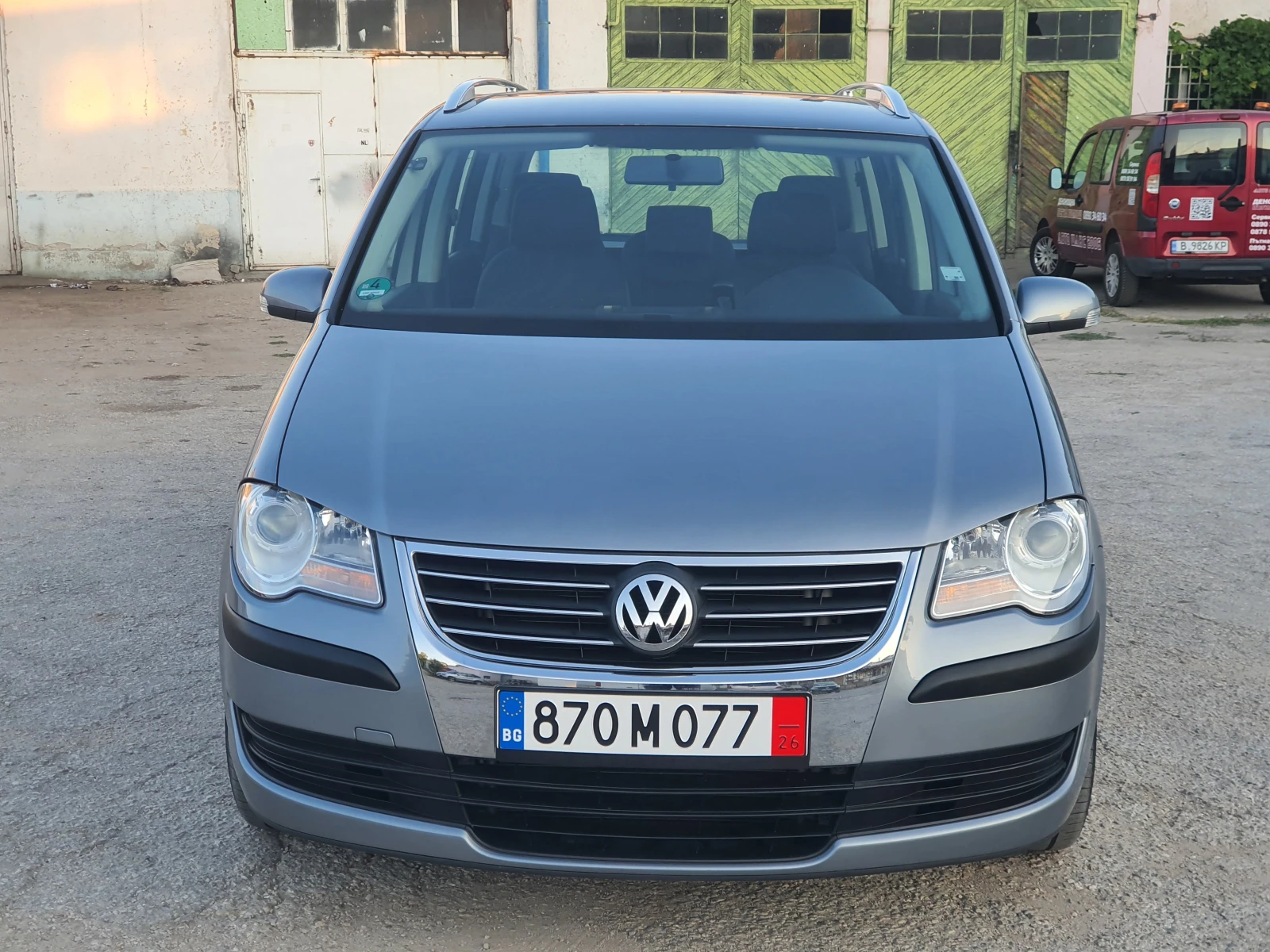 VW Touran 1.9-TDI , снимка 3 - Автомобили и джипове - 55621367