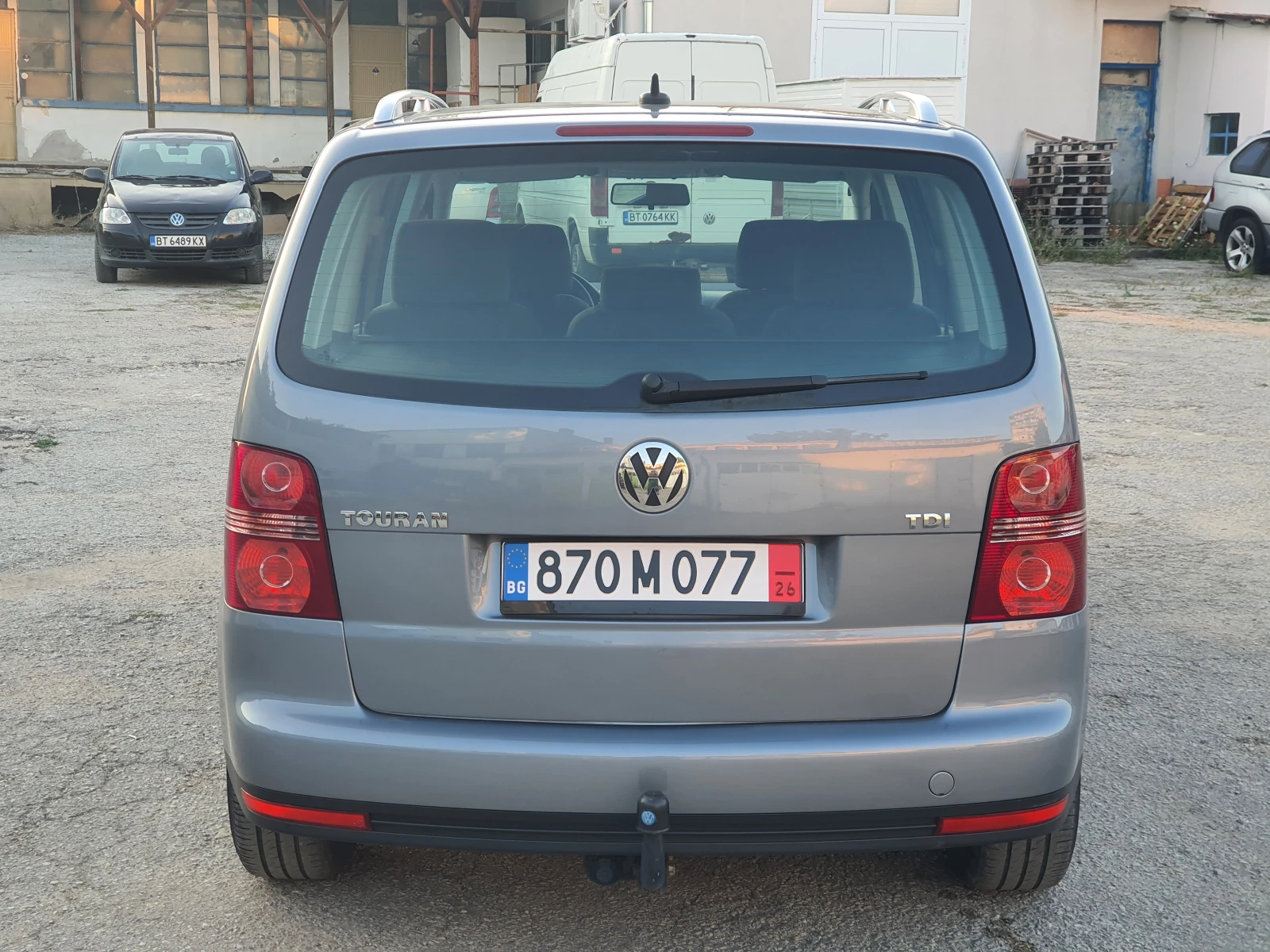VW Touran 1.9-TDI , снимка 6 - Автомобили и джипове - 55621367