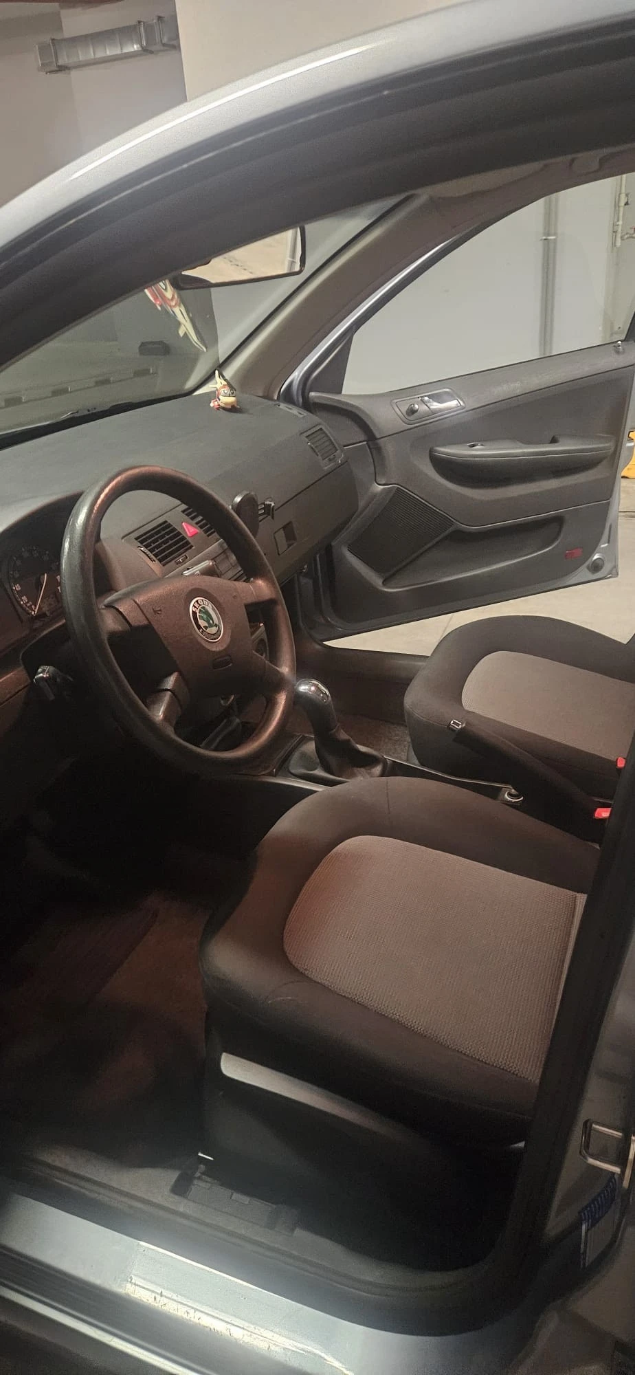 Skoda Fabia 1.2, снимка 11 - Автомобили и джипове - 55655401