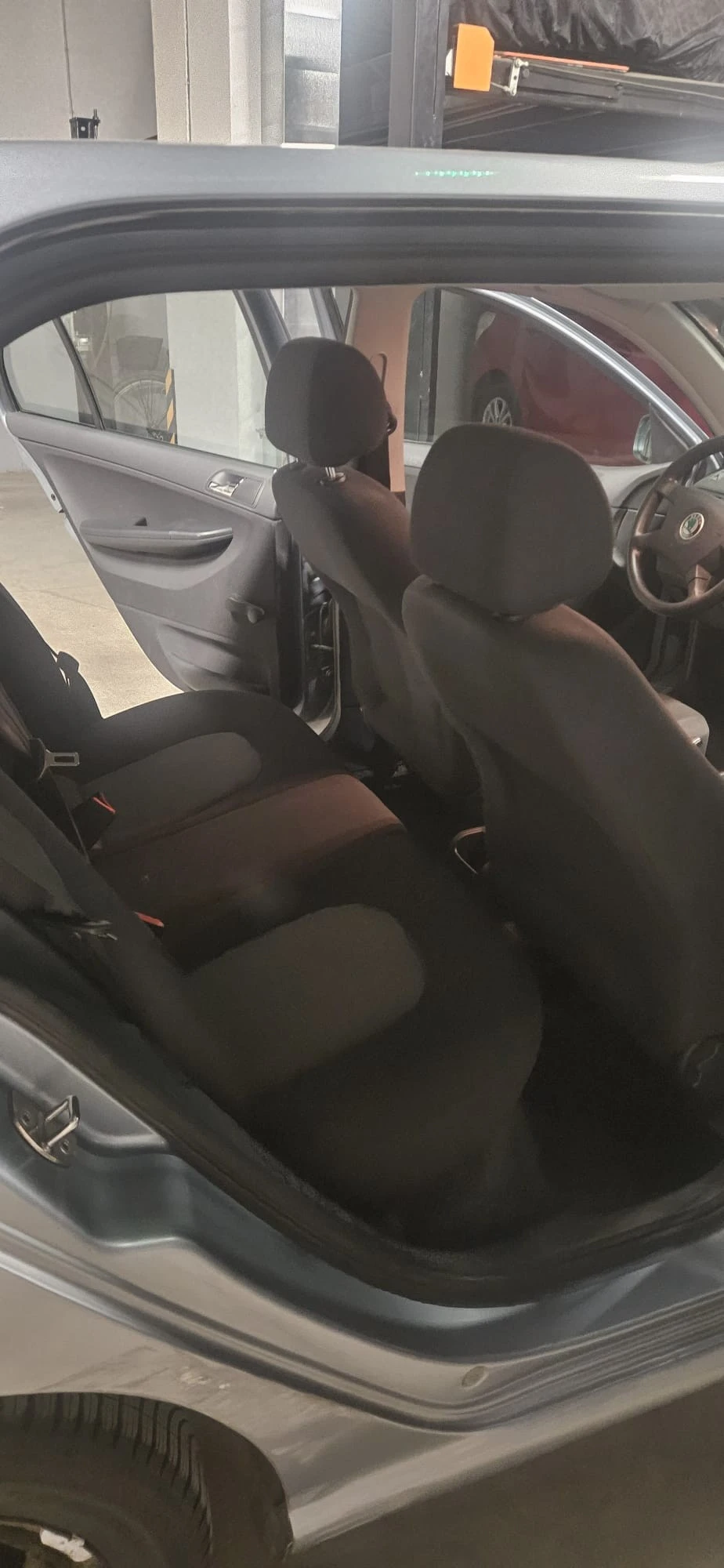 Skoda Fabia 1.2, снимка 10 - Автомобили и джипове - 55655401