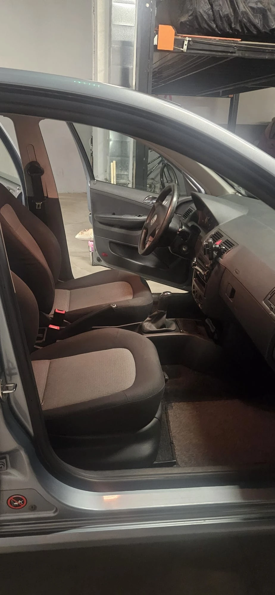 Skoda Fabia 1.2, снимка 9 - Автомобили и джипове - 55655401