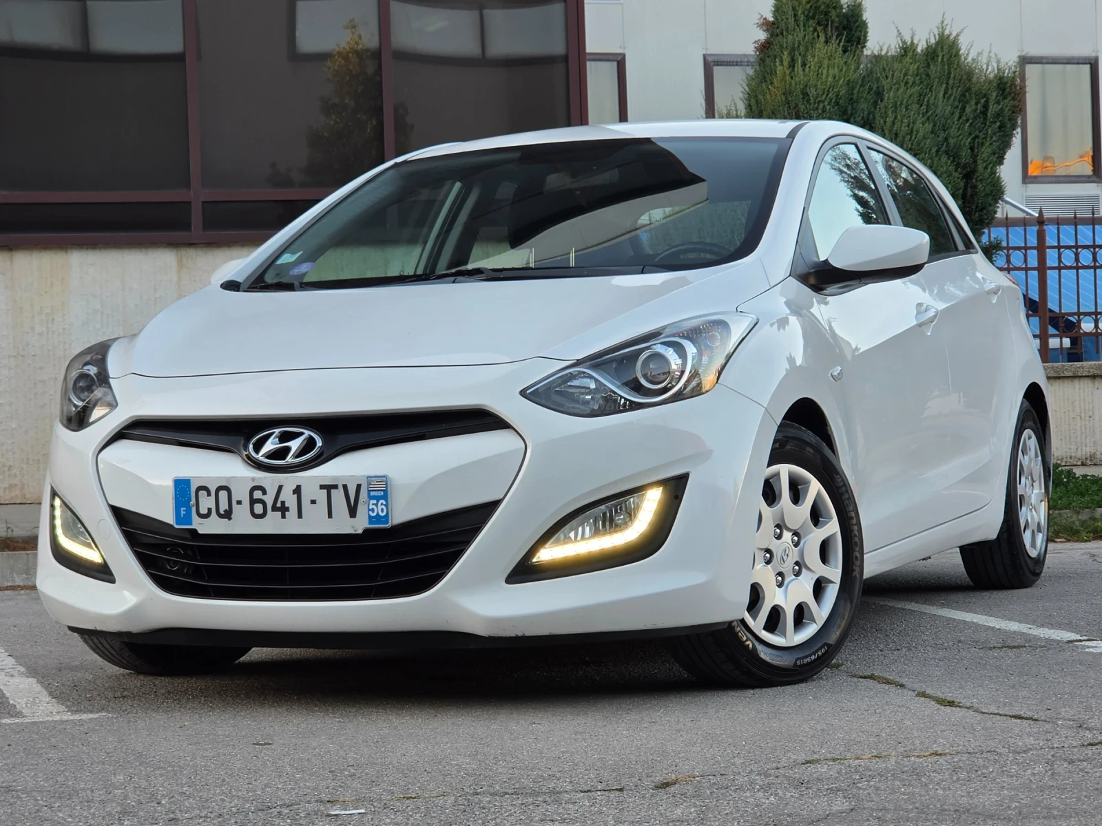 Hyundai I30 1.4i 100hp * EURO 5 * КЛИМАТИК * ЛИЗИНГ * 