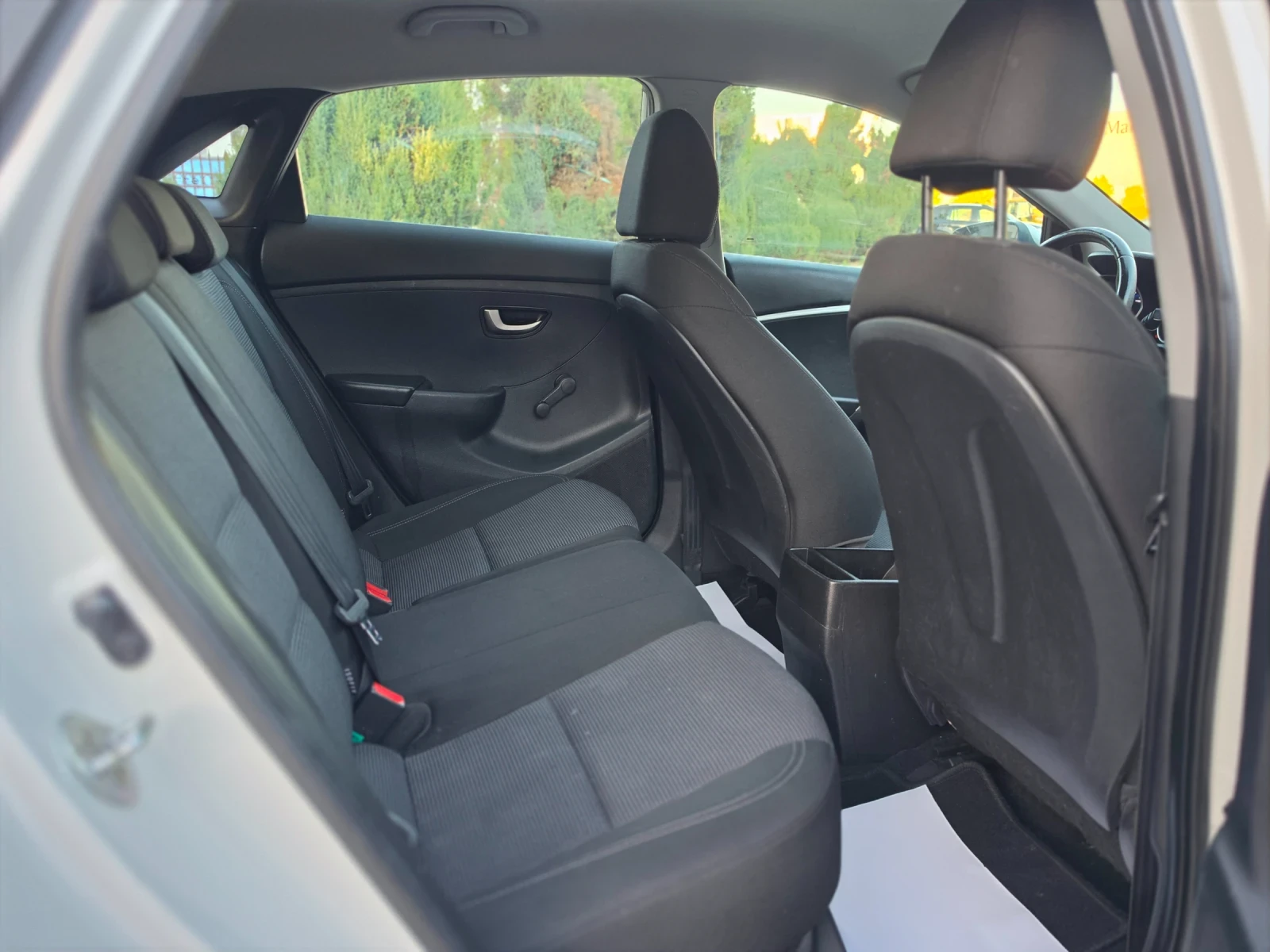 Hyundai I30 1.4i 100hp * EURO 5 * КЛИМАТИК * ЛИЗИНГ * , снимка 12 - Автомобили и джипове - 56011561