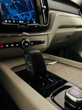 Volvo XC60 B6 Plus Dark * HeadUp * АвтоКредит * (ЦЕНА ДО БГ) - 63999 лв. - 17877305 10
