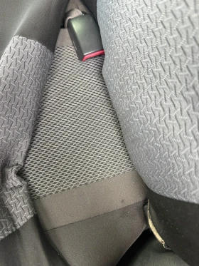 Toyota Rav4 - 5000 € / 9779.15 лв. - 27206643 3