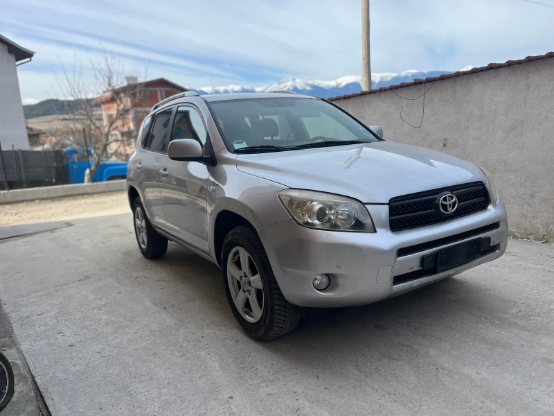 Toyota Rav4 2.2, снимка 1 - Автомобили и джипове - 49104778