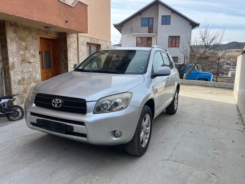 Toyota Rav4 2.2, снимка 3 - Автомобили и джипове - 49104778