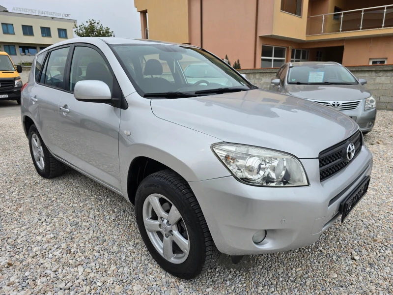 Toyota Rav4 2.0VVT-I EXECUTIVE, снимка 5 - Автомобили и джипове - 49609571