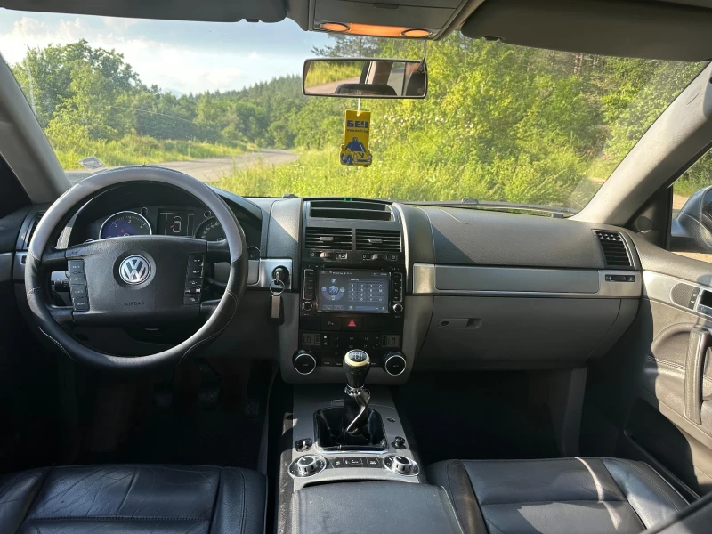 VW Touareg 2.5 TDI, снимка 9 - Автомобили и джипове - 52542518