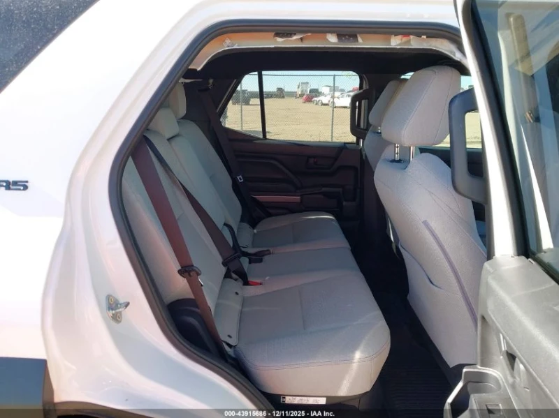 Toyota 4runner 2.4l Sr5, снимка 8 - Автомобили и джипове - 53600527