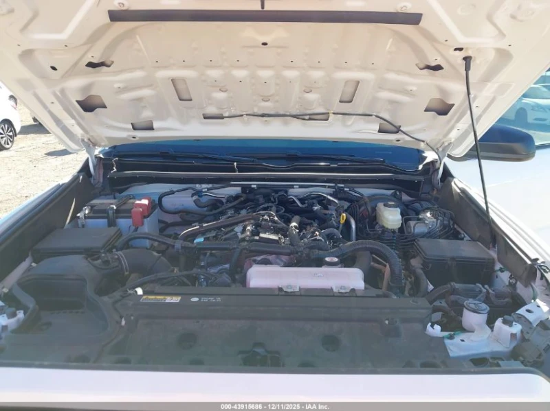 Toyota 4runner 2.4l Sr5, снимка 10 - Автомобили и джипове - 53600527