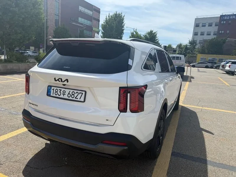 Kia Sorento 4Th Generation Hev 1.6 2Wd Signature X Line, снимка 2 - Автомобили и джипове - 55594414