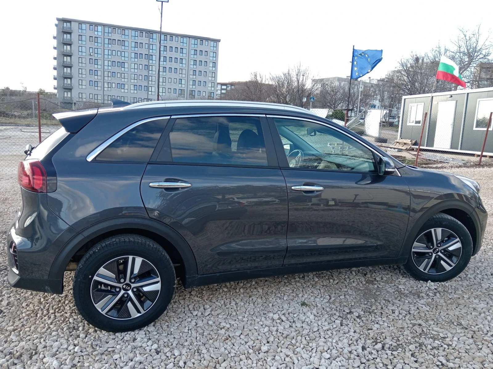 Kia Niro 1.6-hibrid - изображение 7