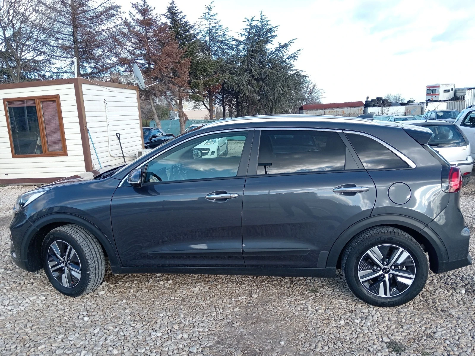 Kia Niro 1.6-hibrid - изображение 8