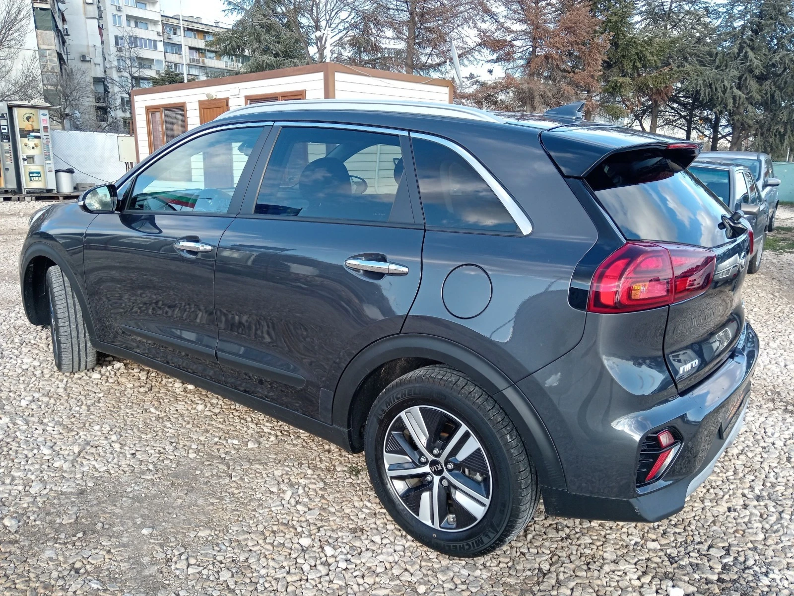 Kia Niro 1.6-hibrid - изображение 4