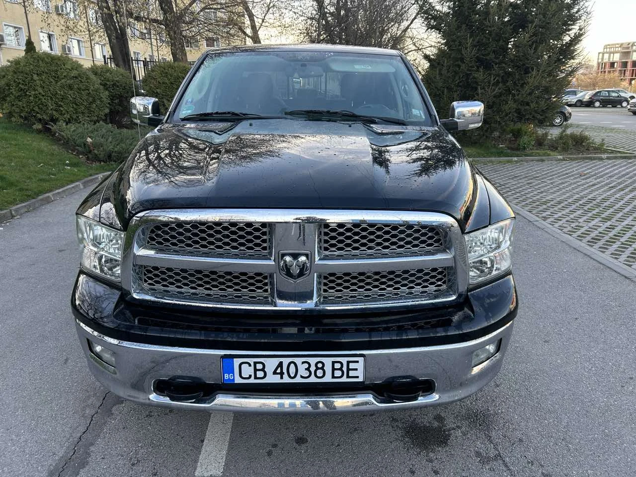 Dodge RAM 1500 5.7 HEMI / LARAMIE - изображение 2