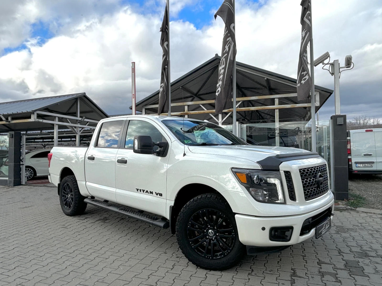 Nissan Titan crew cab 2 ГОДИНИ ЛИЗИНГ БЕЗ ОСКЪПЯВАНЕ!#GAS#4x4#CAMERA - [1] 