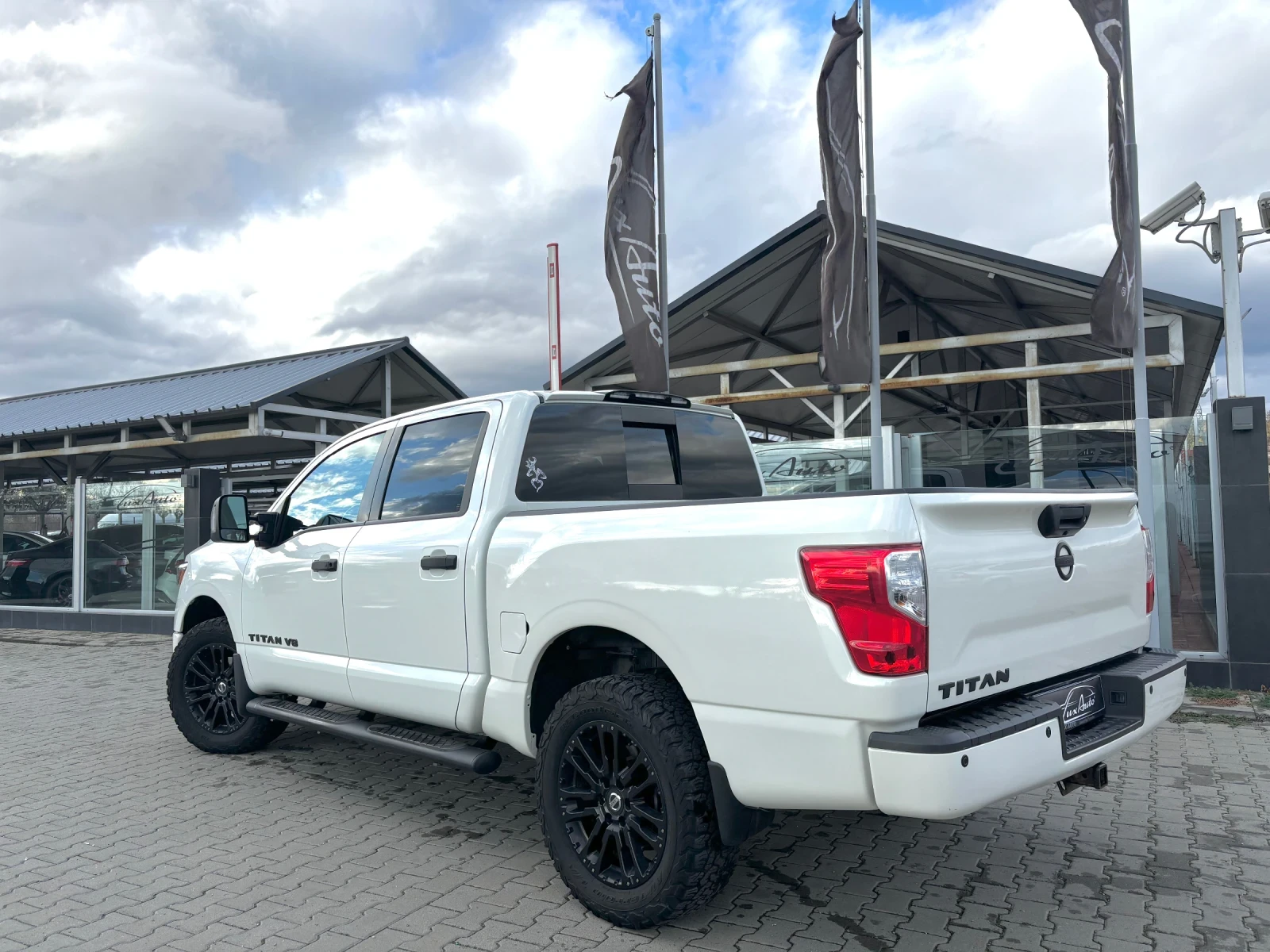 Nissan Titan crew cab GAS#FACELIFT#4x4#NAVI#CAMERA#KEYLESS - изображение 4