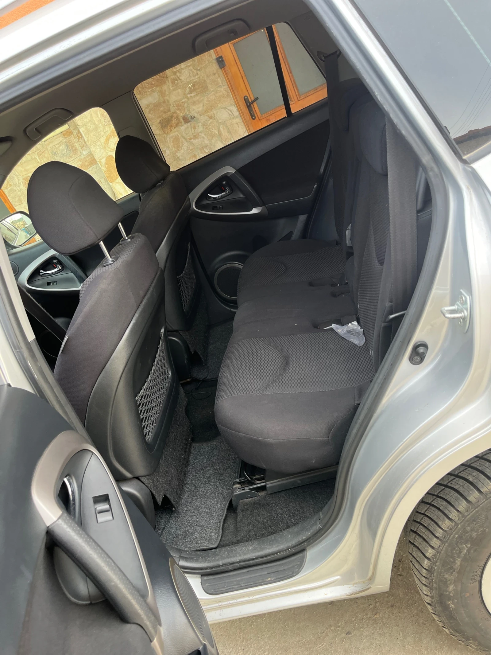 Toyota Rav4 2.2 - изображение 8
