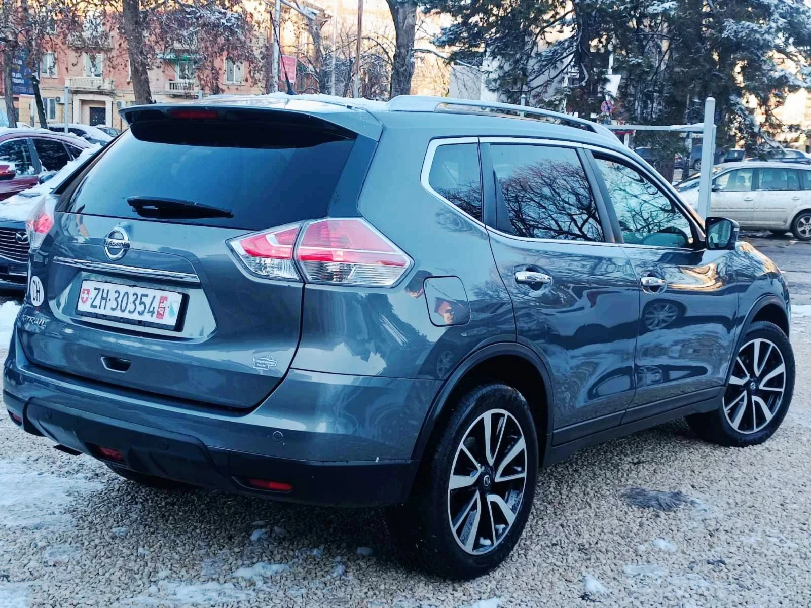 Nissan X-trail 2.0Швейцария/LUX/7Места/Автоматик/4х4 - изображение 3