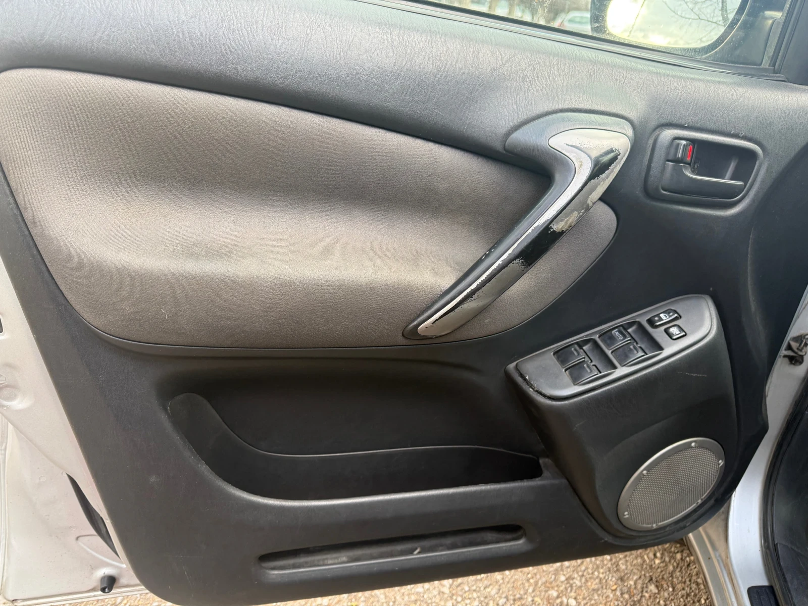 Toyota Rav4 | Mobile.bg � ����������� 1