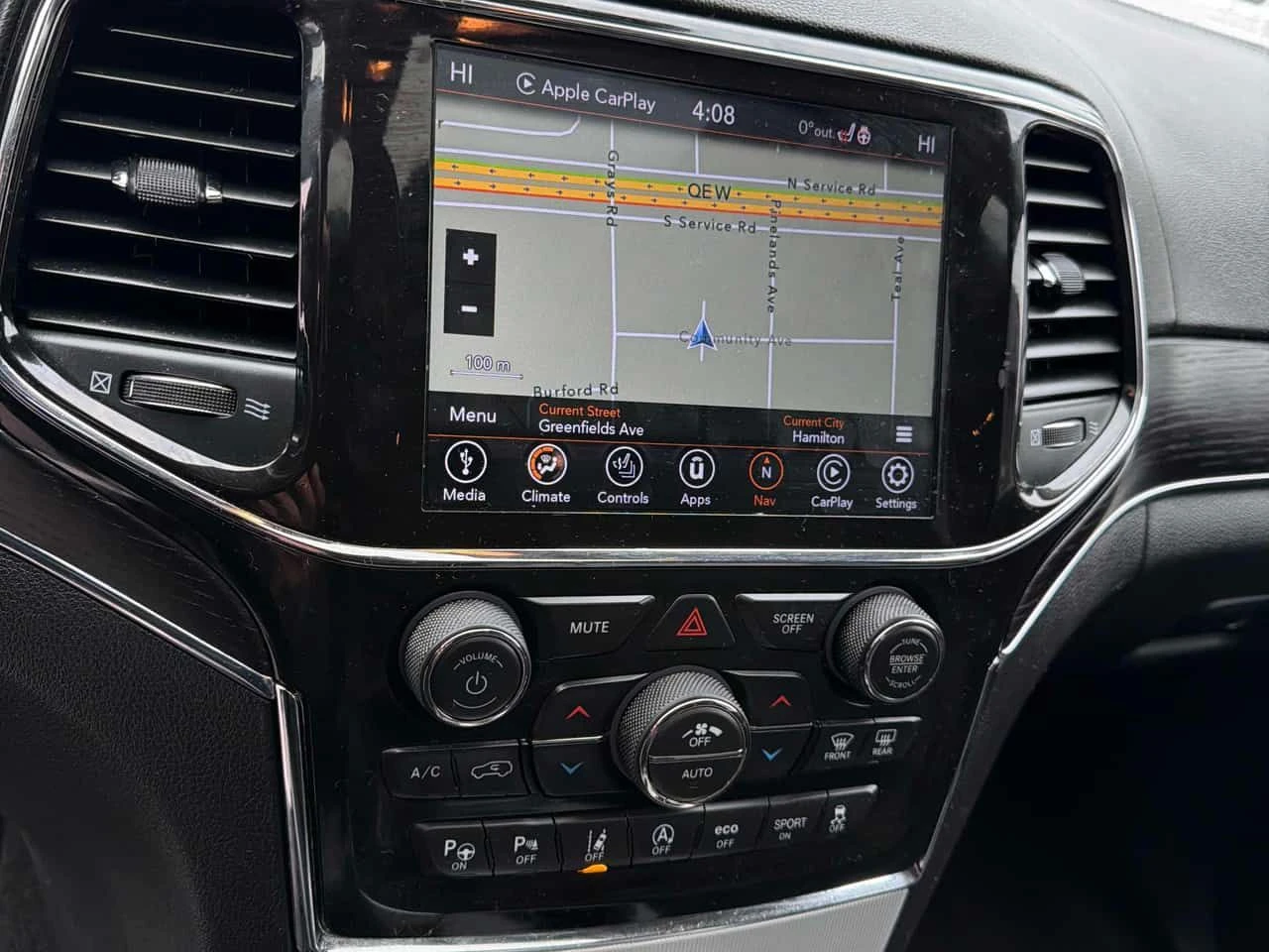 Jeep Grand cherokee * Summit * CARFAX * HARMAN KARDON* ДИСТРОНИК* , снимка 12 - Автомобили и джипове - 53740737