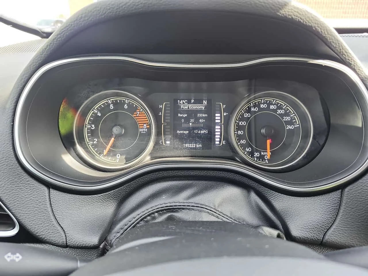 Jeep Cherokee * Altitude * ПАМЕТ * KEYLESS * NAVI, снимка 8 - Автомобили и джипове - 54442288