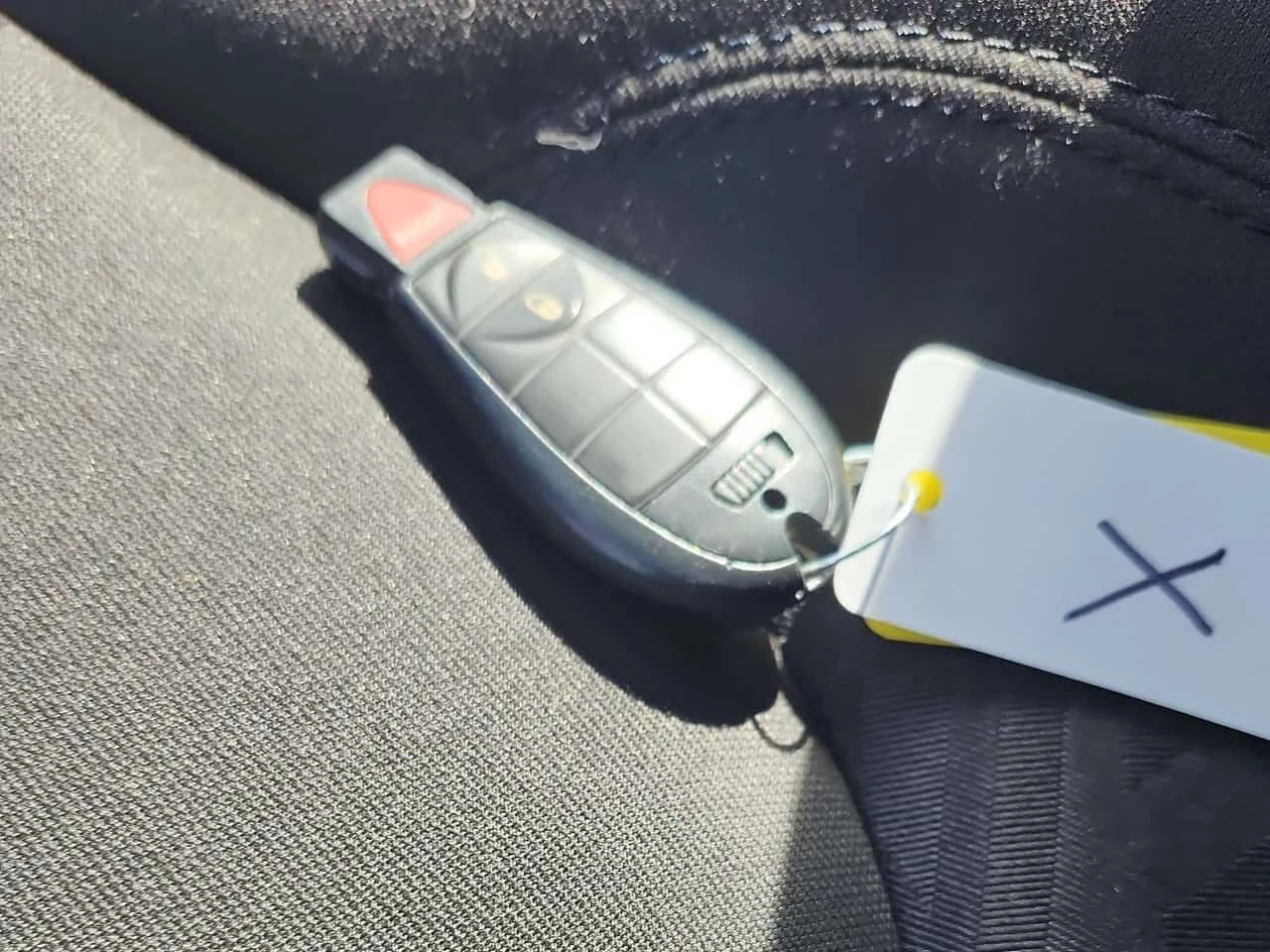 Jeep Cherokee * Altitude * ПАМЕТ * KEYLESS * NAVI, снимка 12 - Автомобили и джипове - 54442288