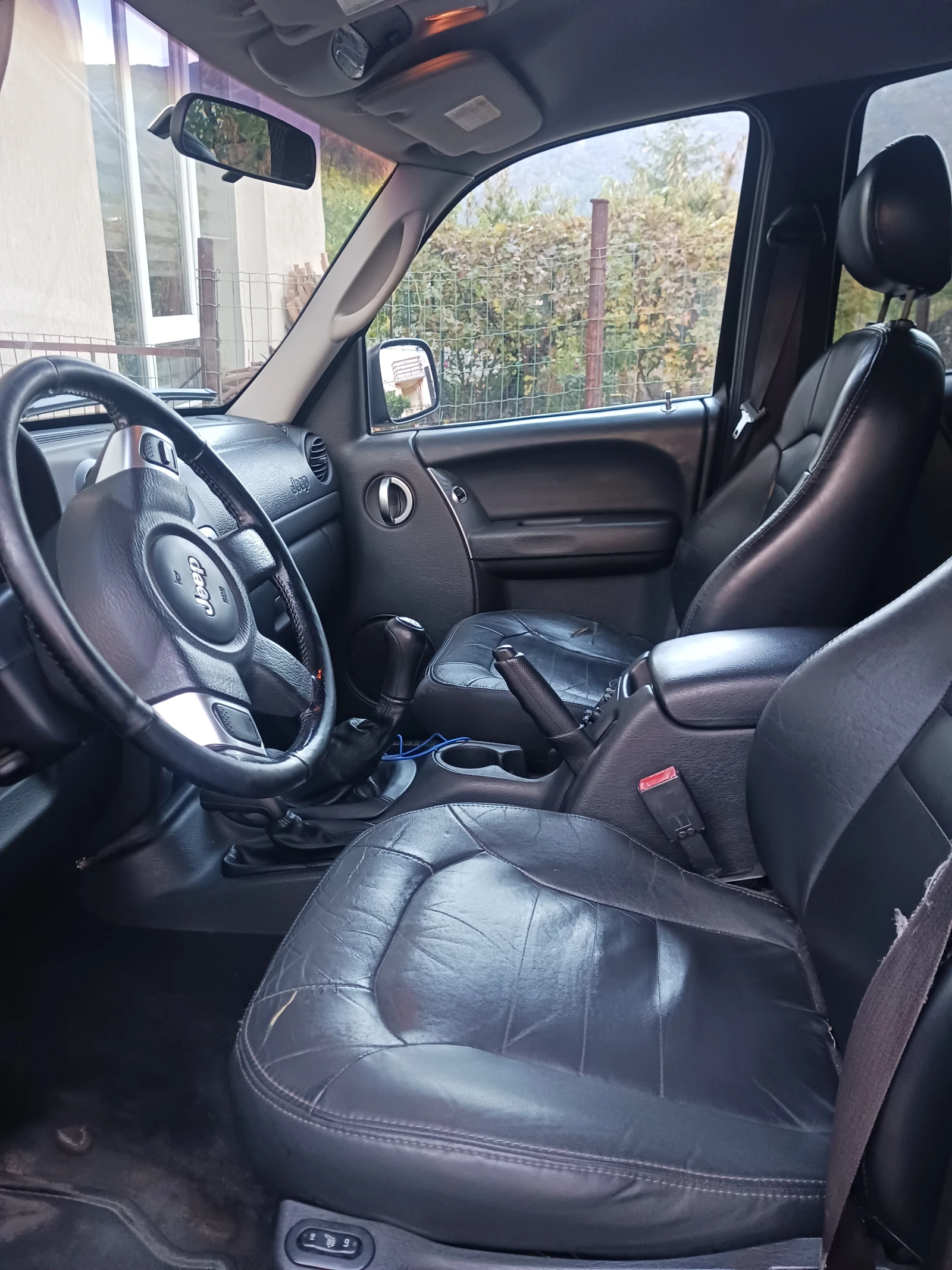 Jeep Cherokee, снимка 5 - Автомобили и джипове - 56569166