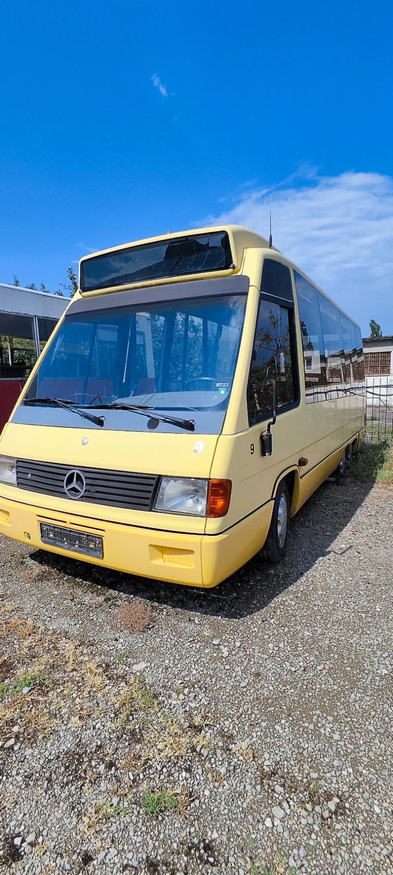Mercedes-Benz Mb 100