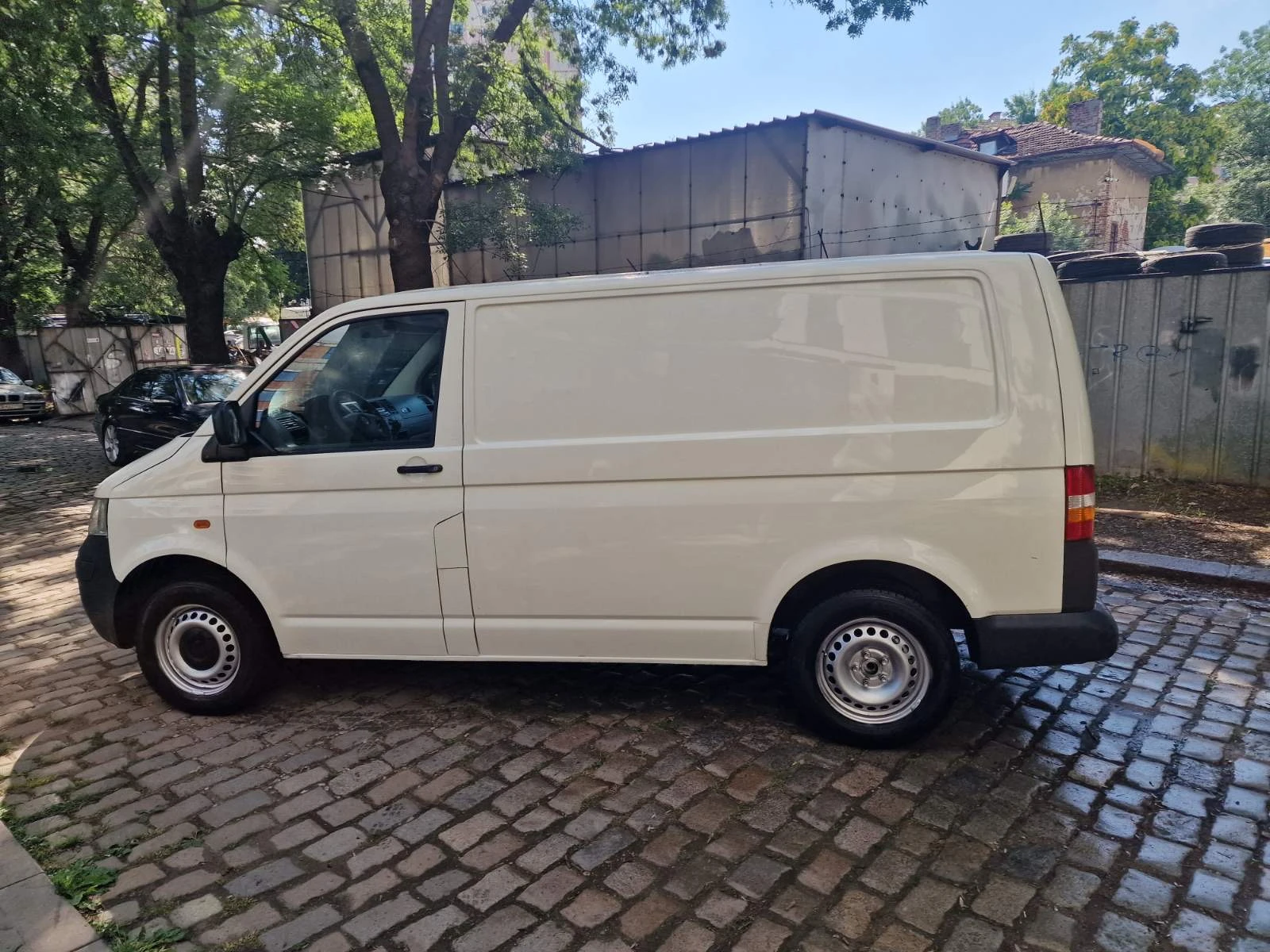 VW Transporter T5 - 1.9TDi, снимка 6 - Бусове и автобуси - 55222631