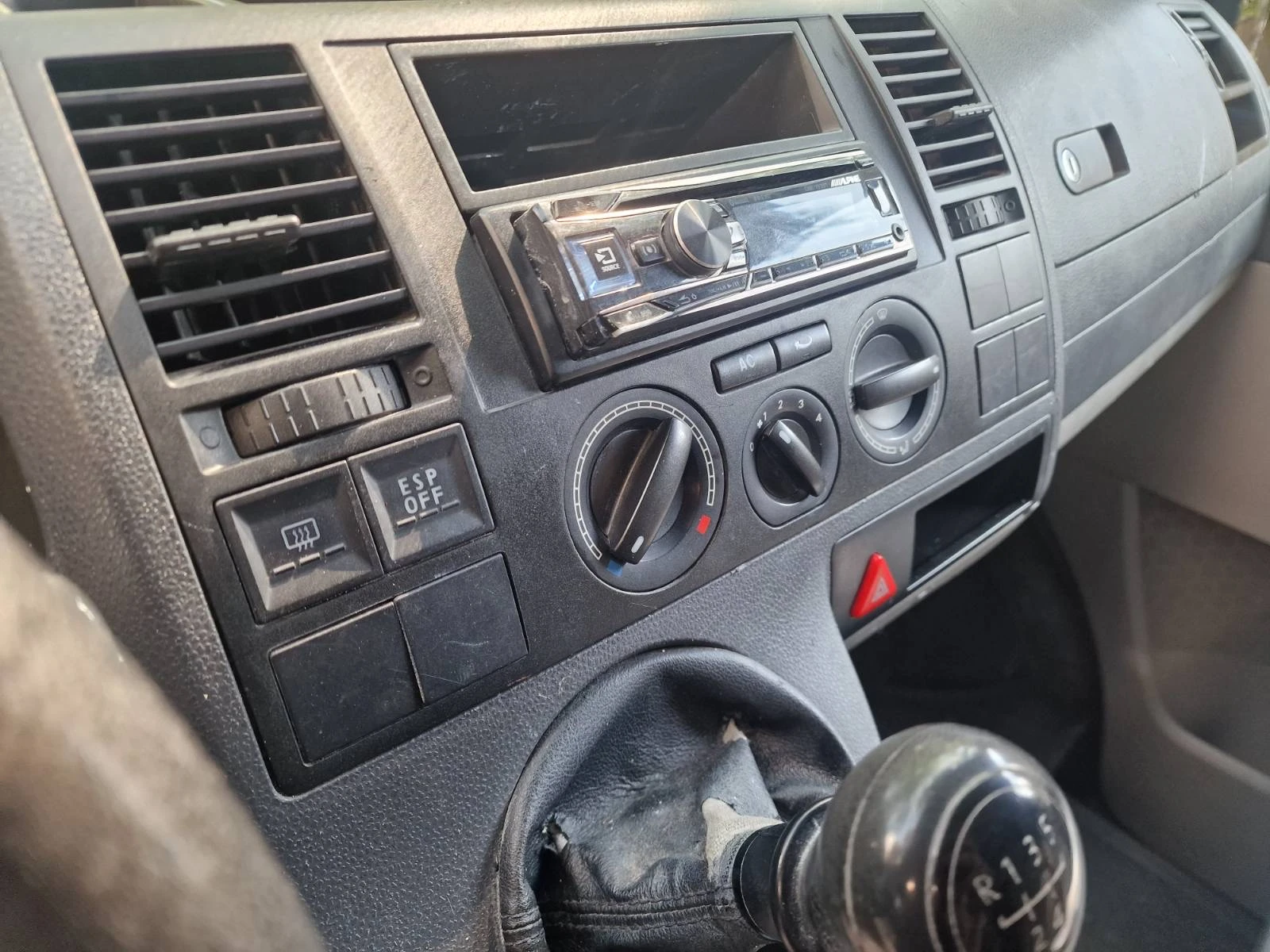 VW Transporter T5 - 1.9TDi, снимка 8 - Бусове и автобуси - 55222631