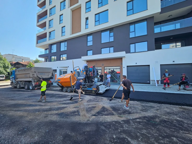 Асфалтополагаща машина Dynapac F 1800 W, снимка 2 - Индустриална техника - 52518489