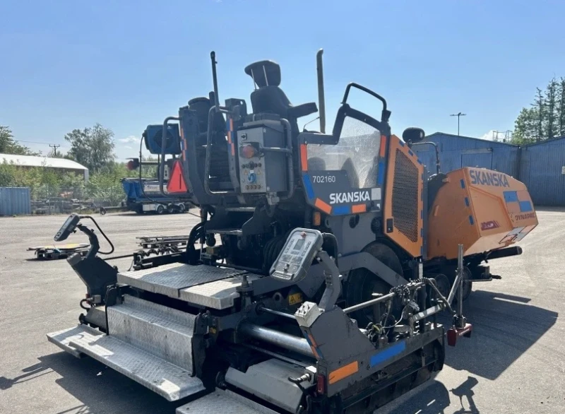 Асфалтополагаща машина Dynapac F 1800 W, снимка 12 - Индустриална техника - 52518489