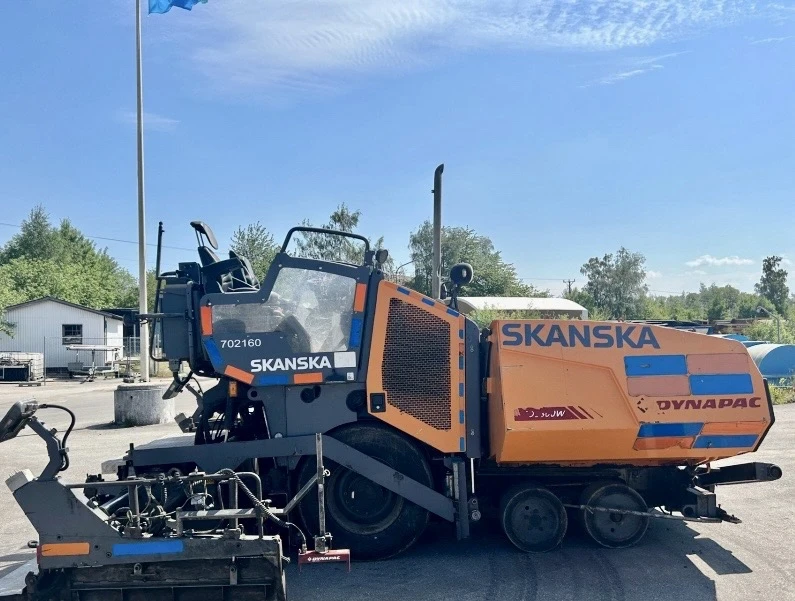 Асфалтополагаща машина Dynapac F 1800 W, снимка 11 - Индустриална техника - 52518489