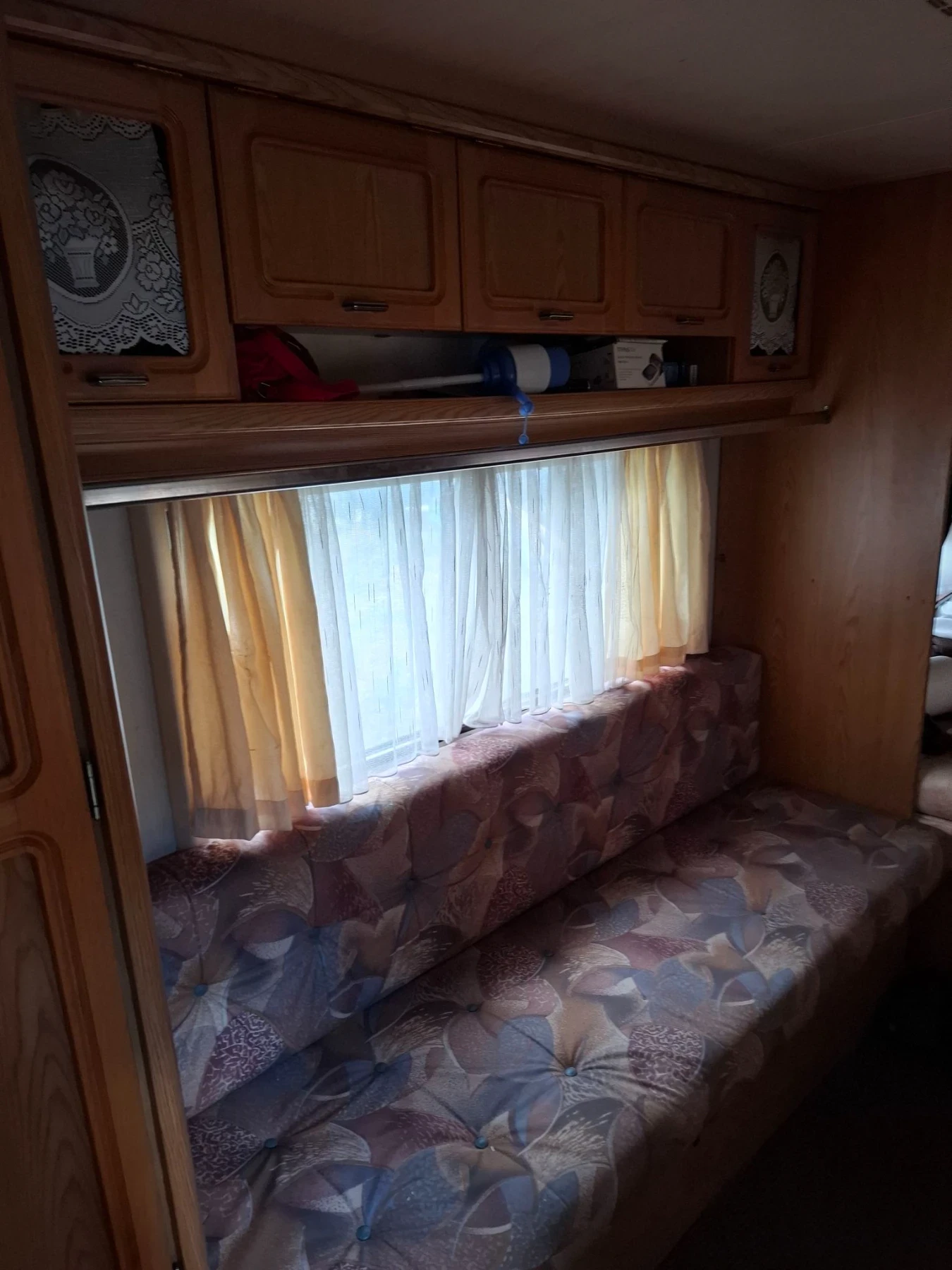Каравана Knaus Knaufs, снимка 6 - Каравани и кемпери - 56263906
