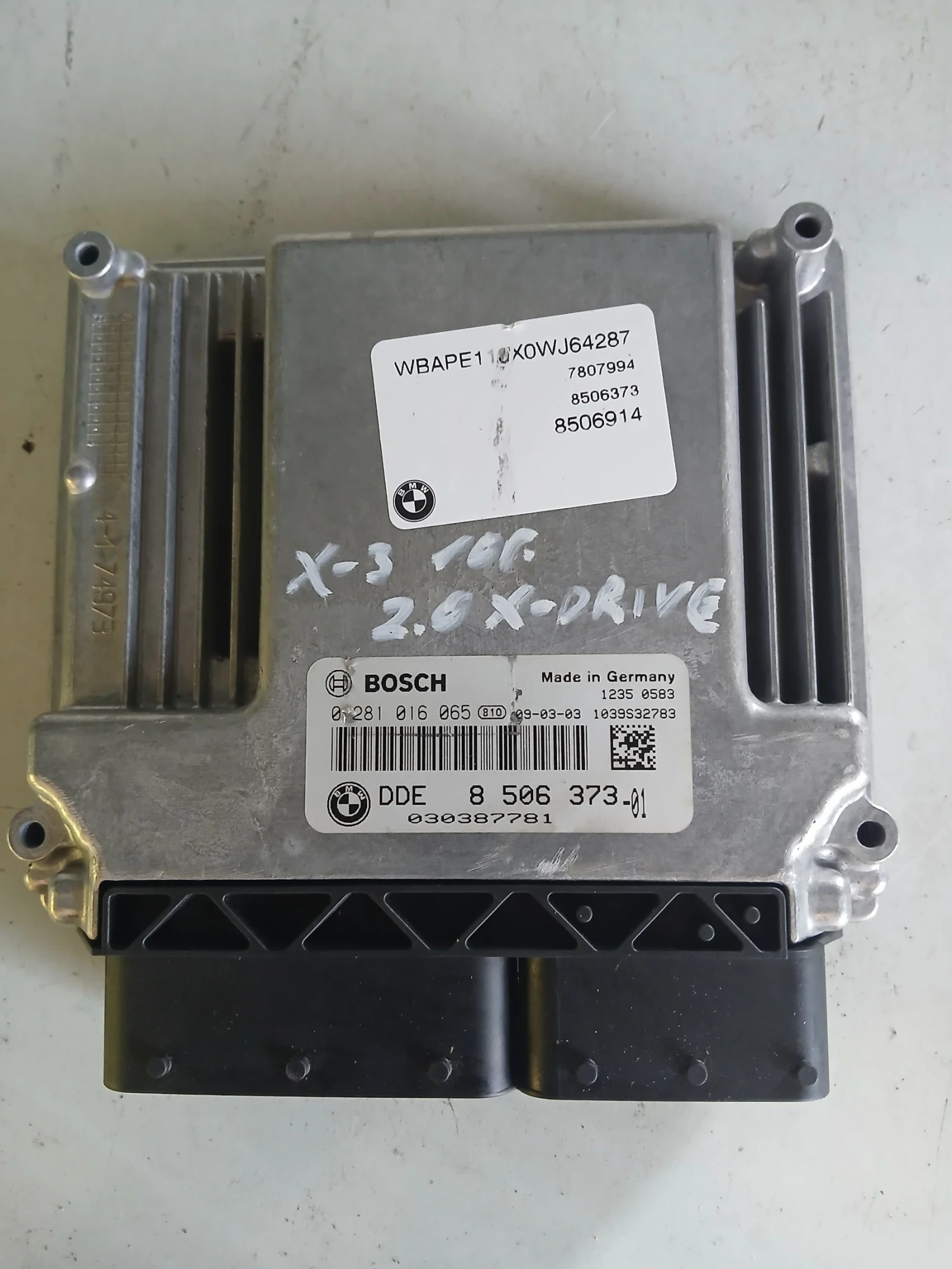 DDE 8 506 373-01 компютър BMW X3 2.0 дизел 2010г 0 281 016 065