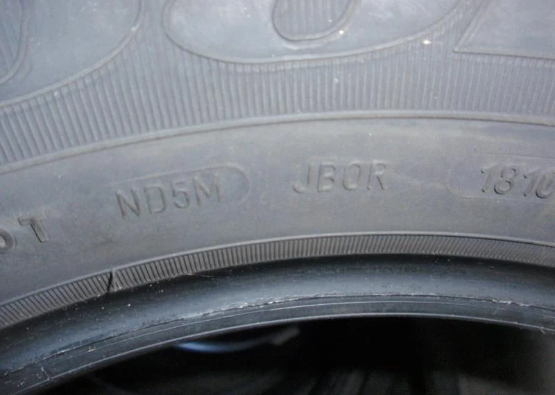 Гуми Летни 215/60R16, снимка 16 - Гуми и джанти - 5393119