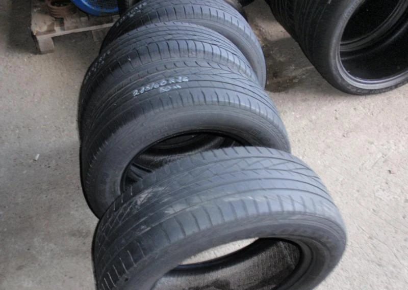 Гуми Летни 215/60R16, снимка 17 - Гуми и джанти - 5393119