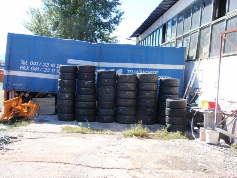 Гуми Летни 245/40R18, снимка 13 - Гуми и джанти - 8373050