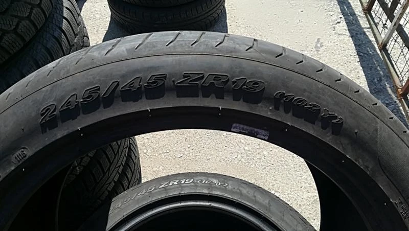 Гуми Летни 245/45R19, снимка 6 - Гуми и джанти - 24915818