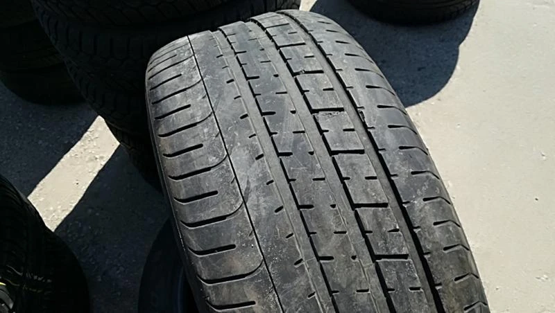 Гуми Летни 245/45R19, снимка 2 - Гуми и джанти - 24915818