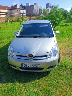 Toyota Corolla verso, снимка 1